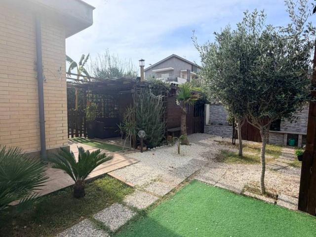 Villa Schiera in vendita a Focene, Fiumicino