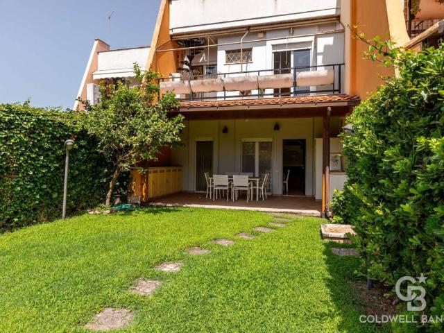 Villa Schiera in vendita a Fregene, Roma Capitale