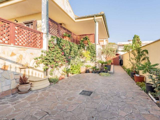 Villa Schiera in vendita a Passoscuro, Roma Capitale