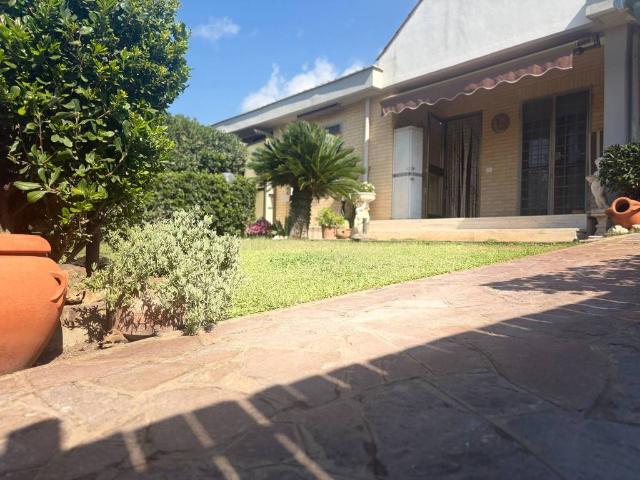 Villa Schiera in vendita a Focene, Fiumicino