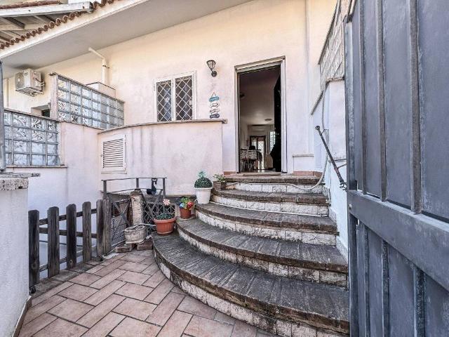 Villa Schiera in vendita a Roma Capitale, Lazio