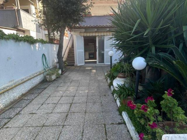 Villa Schiera in vendita a Fregene, Roma Capitale