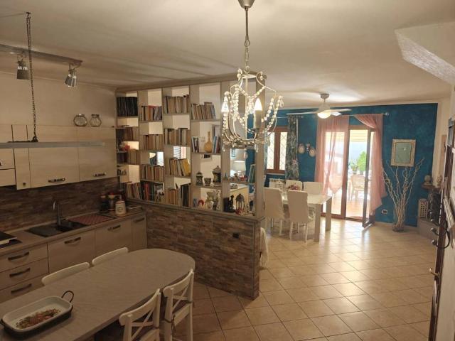 Villa Schiera in vendita a Roma Capitale, Lazio