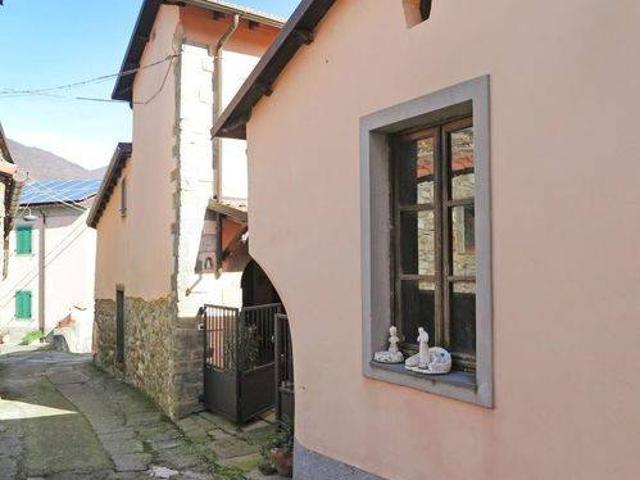 Villa Schiera in vendita a Unione di comuni Montana Lunigiana, Fivizzano