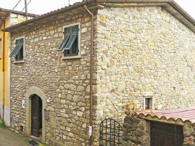 Villa Schiera in vendita a Unione di comuni Montana Lunigiana, Fivizzano