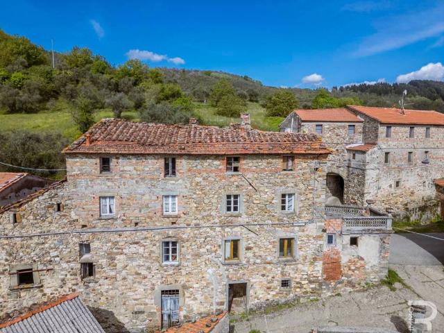 Villa Schiera in vendita a Unione di comuni Montana Lunigiana, Fivizzano