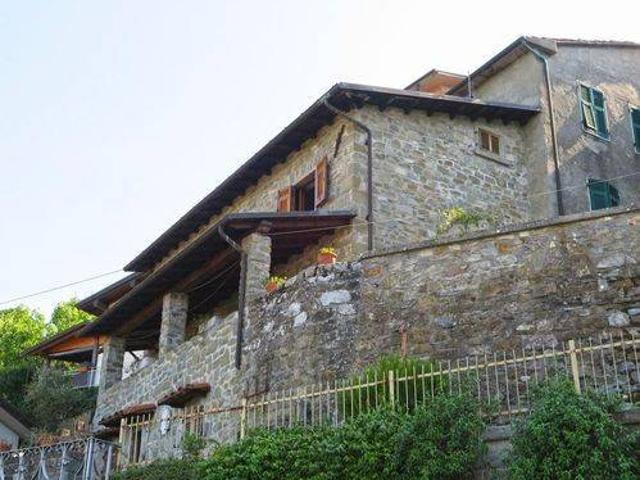 Villa Schiera in vendita a Unione di comuni Montana Lunigiana, Fivizzano