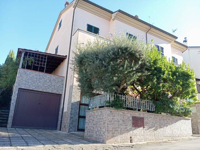 Villa Schiera in vendita a Foiano Della Chiana, Toscana