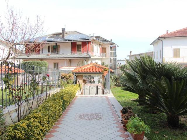 Villa Schiera in vendita a Marche, Ascoli Piceno