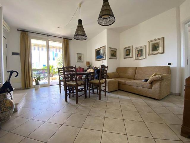 Villa Schiera in vendita a Follonica, Toscana