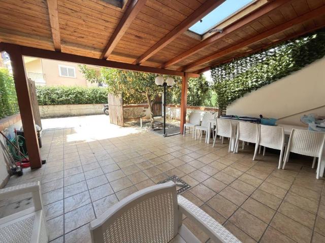 Villa Schiera in vendita a Spinete, Salto Di Fondi