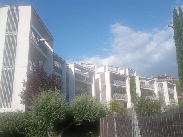 Villa Schiera in vendita a Santa Lucia, Roma Capitale