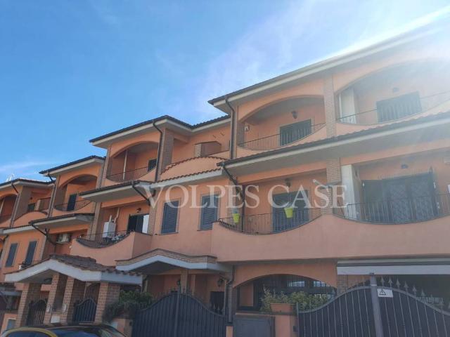 Villa Schiera in vendita a Valle dei Corsi, Fonte Nuova