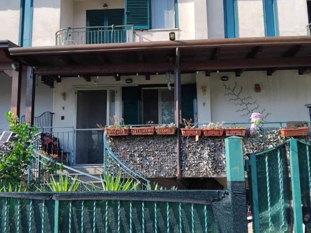 Villa Schiera in vendita a Forchia, Campania