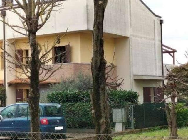 Villa Schiera in vendita a Unione di Comuni della Romagna Forlivese, Quattro