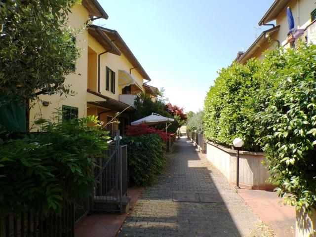 Villa Schiera in vendita a Unione di Comuni della Romagna Forlivese, Quattro