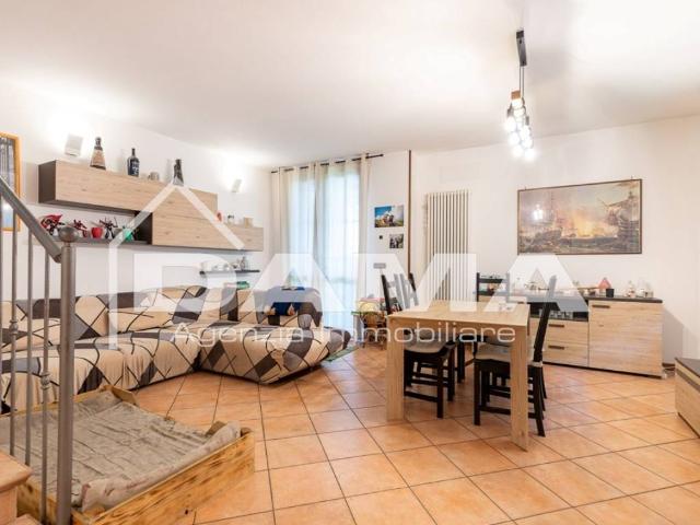 Villa Schiera in vendita a Unione di Comuni della Romagna Forlivese, Quattro
