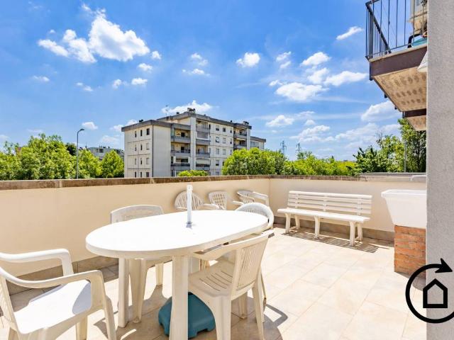 Villa Schiera in vendita a Unione di Comuni della Romagna Forlivese, Quattro