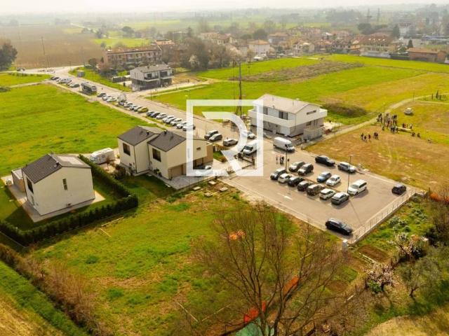Villa Schiera in vendita a Unione di Comuni della Romagna Forlivese, Forlimpopoli