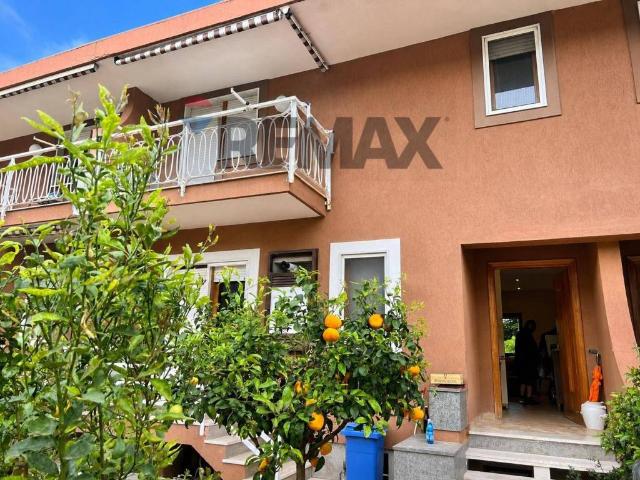 Villa Schiera in vendita a Merola, Minturno