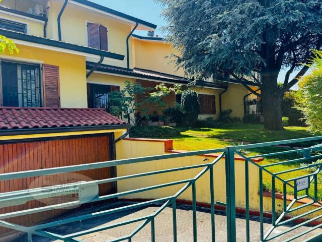 Villa Schiera in vendita a Unione dei comuni del Distretto Ceramico, Formigine