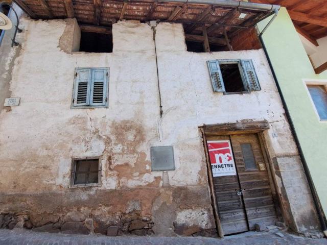 Villa Schiera in vendita a Comunità Alta Valsugana e Bersntol, Fornace