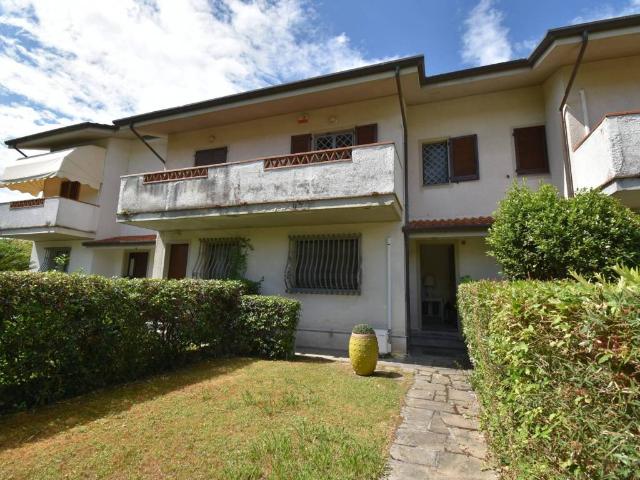 Villa Schiera in vendita a Vaiana, Forte Dei Marmi