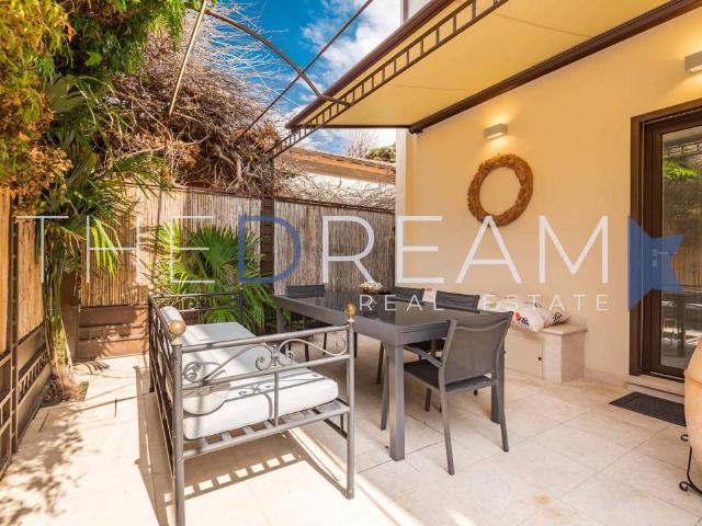 Villa Schiera in vendita a Vittoria Apuana, Forte Dei Marmi