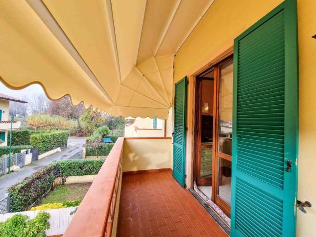 Villa Schiera in vendita a Vittoria Apuana, Forte Dei Marmi