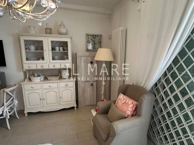 Villa Schiera in vendita a Roma Imperiale, Forte Dei Marmi
