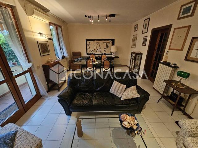 Villa Schiera in vendita a Caranna, Forte dei Marmi
