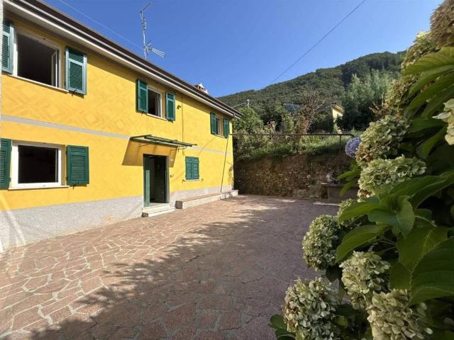 Villa Schiera in vendita a Unione di comuni Montana Lunigiana, Fosdinovo