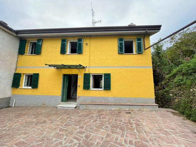 Villa Schiera in vendita a Unione di comuni Montana Lunigiana, Fosdinovo