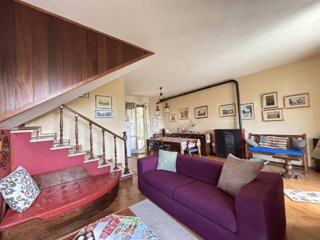 Villa Schiera in vendita a Unione di comuni Montana Lunigiana, Fosdinovo