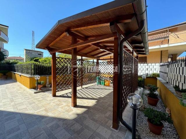 Villa Schiera in vendita a Francavilla Al Mare, Abruzzo