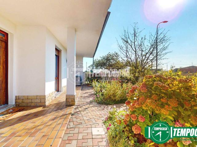 Villa Schiera in vendita a Frascarolo, Lombardia