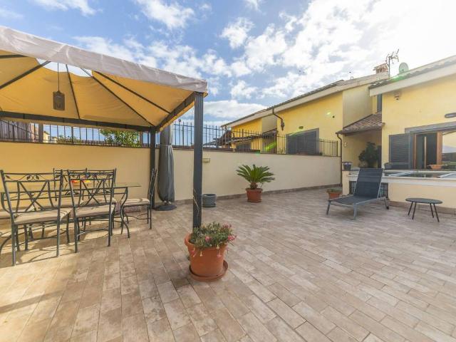 Villa Schiera in vendita a Spinoretico, Roma Capitale