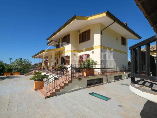 Villa Schiera in vendita a Roma Capitale, Lazio