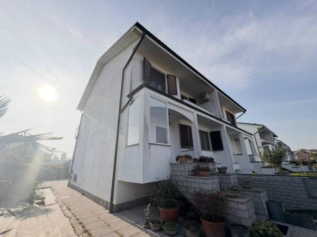 Villa Schiera in vendita a Piemonte, Alessandria