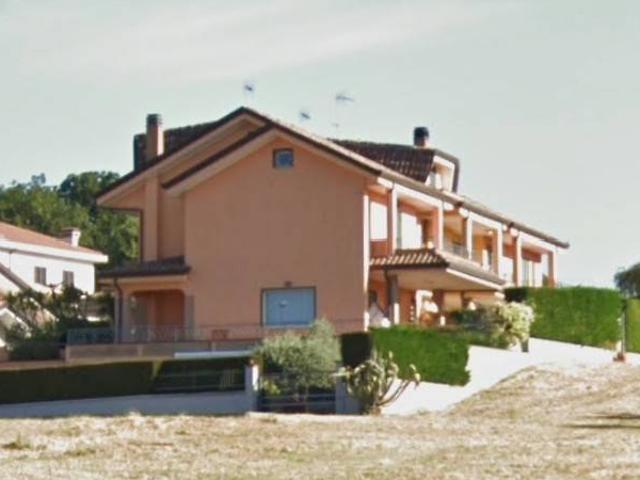 Villa Schiera in vendita a Frosinone, Lazio
