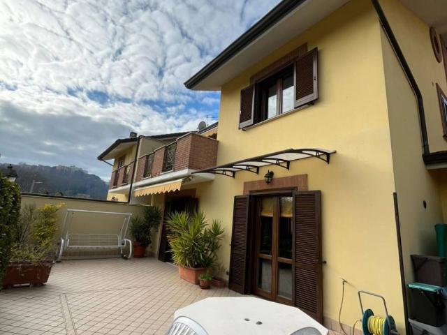 Villa Schiera in vendita a De Matthaeis, Frosinone