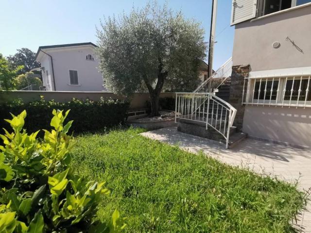 Villa Schiera in vendita a Unione dei Comuni Circondario dell'Empolese Valdelsa, Fucecchio
