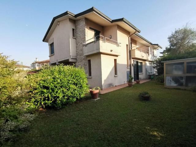 Villa Schiera in vendita a Unione dei Comuni Circondario dell'Empolese Valdelsa, Fucecchio