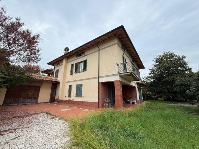 Villa Schiera in vendita a Unione dei Comuni Circondario dell'Empolese Valdelsa, Fucecchio