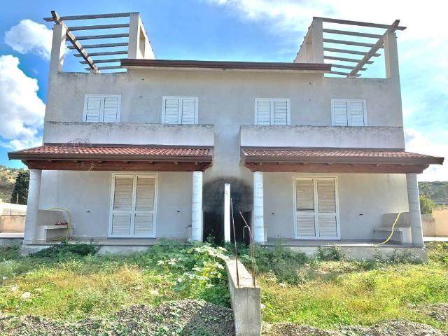 Villa Schiera in vendita a San Filippo, Furnari