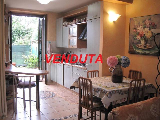 Villa Schiera in vendita a Gallarate, Lombardia