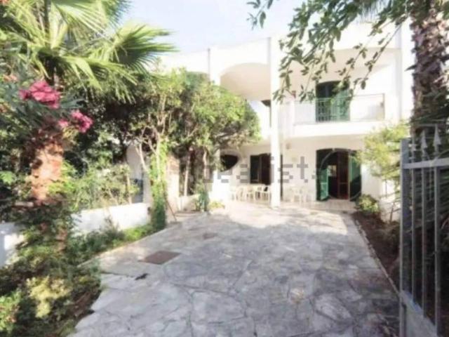 Villa Schiera in vendita a Puglia, Lecce