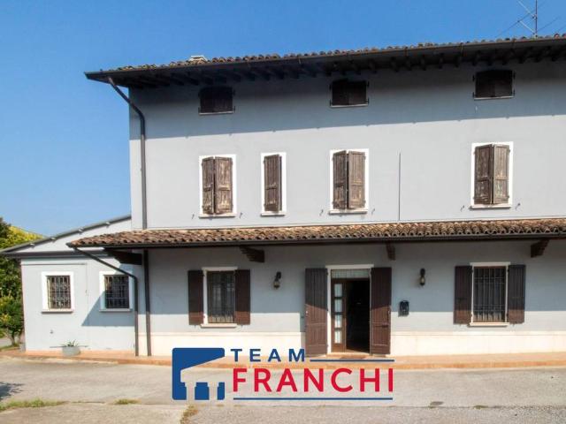 Villa Schiera in vendita a Gambara, Lombardia