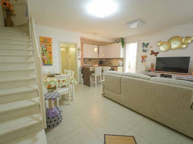 Villa Schiera in vendita a Gambettola, Reggio Emilia