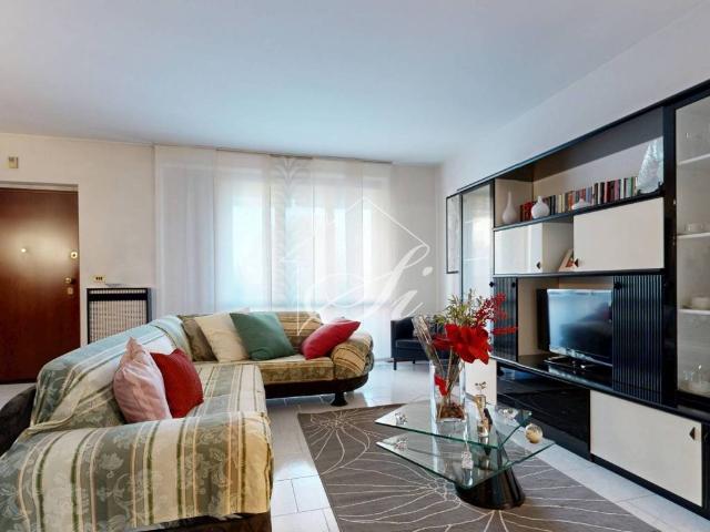 Villa Schiera in vendita a Santa Maria Rossa, Garbagnate Milanese